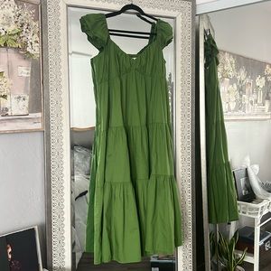 Abercrombie tiered flutter sleeve maxi dress